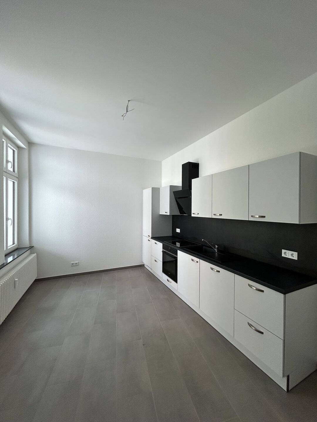 Petrusstraße - sanierte 2 ZKB Wohnung mit Terrasse am Rande der Innenstadt! – Trier – Vorschaubild 2
