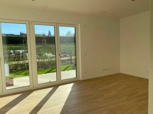 Stadt trifft Park - 2-Zimmer Erdgeschosswohnung mit 2 Terrassen & Einbauküche mit WM! – 93049 Regensburg – Vorschaubild 8