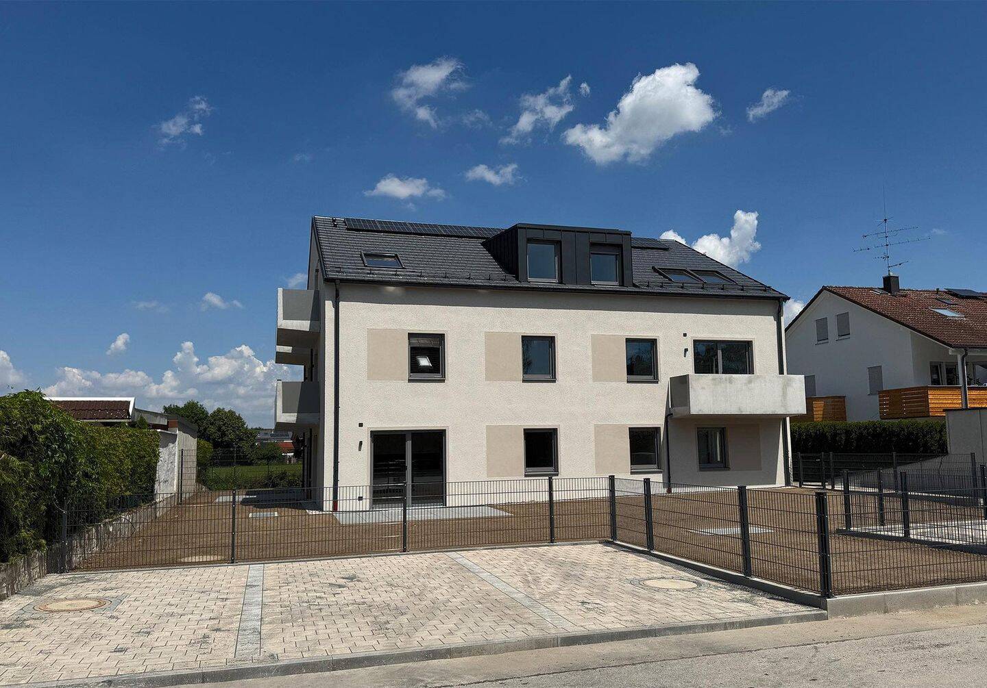 Erstbezug: Moderne 4-Zimmer-Dachgeschosswohnung mit Westbalkon und Klimaanlage in Anzing - WE07