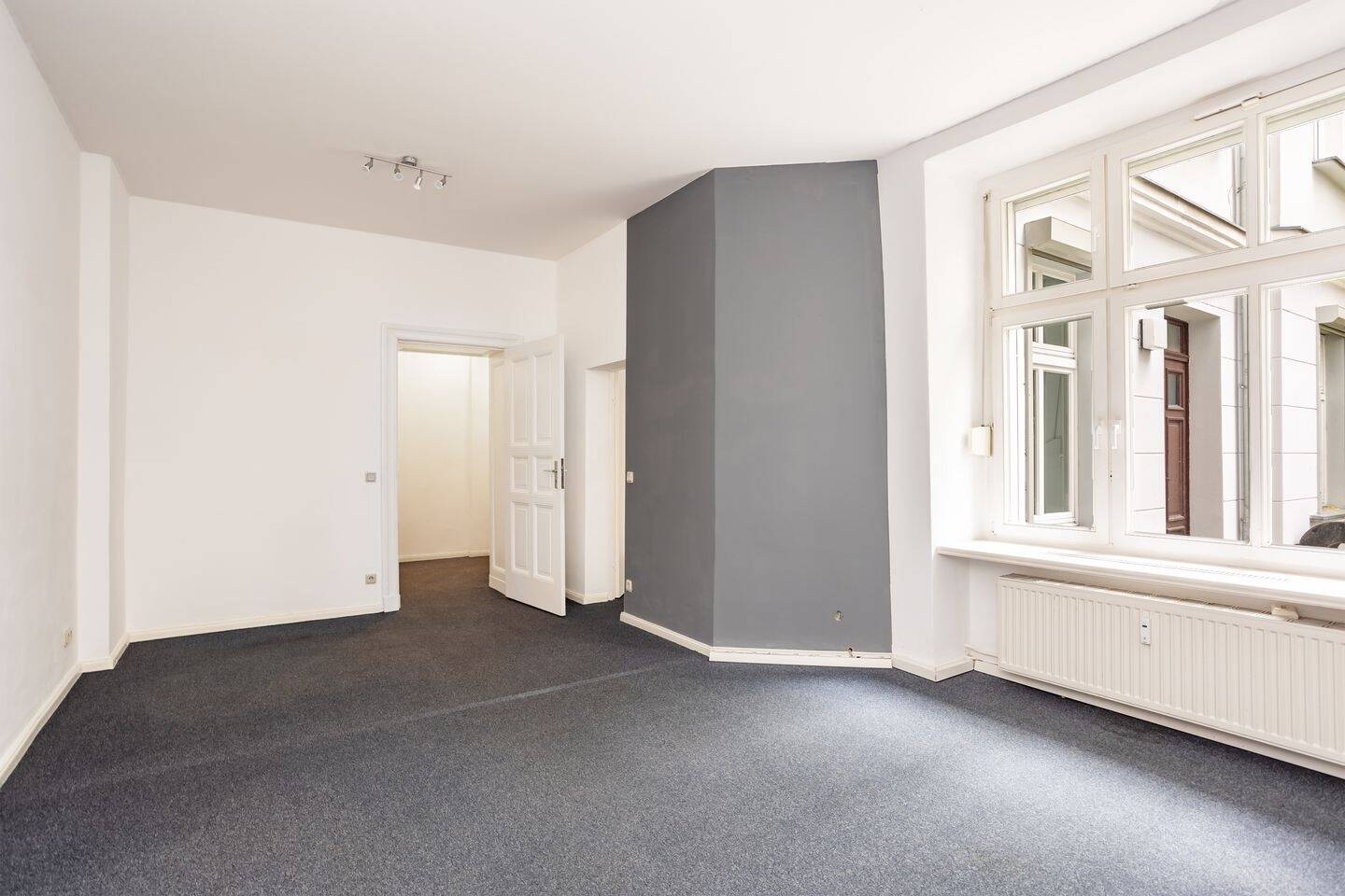Stylische Erdgeschosswohnung mit großem Terrassenbereich nahe Kollwitzplatz! – Berlin – Vorschaubild 3