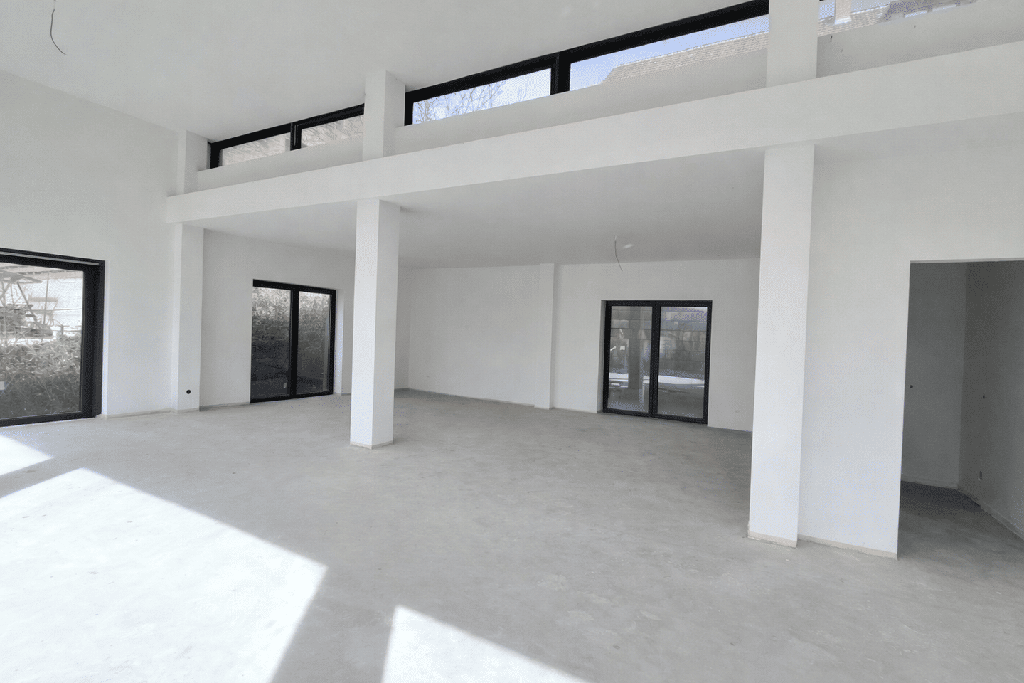 Moderner Bungalow im Rohbau mit großem Potenzial