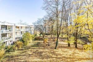 Erbbaurecht: Vermietete Eigentumswohnung mit Ost-Balkon und Blick in den grünen Innenhof – 80993 München – Vorschaubild 6