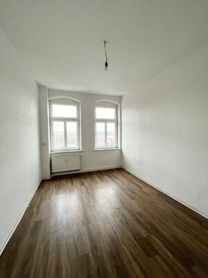 Aktuelle Renovierung einer 2-Raum-Wohnung in Dresden-Briesnitz! – 1157 Dresden – Vorschaubild 3