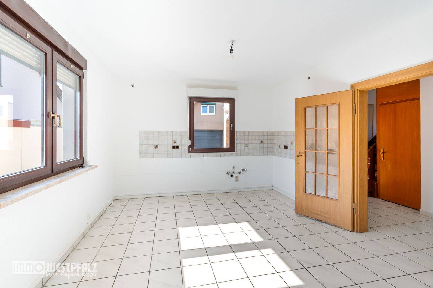 Frisch renoviertes Einfamilienhaus mit Licht, Balkon und Kamin im Dahner Felsenland – Fischbach bei Dahn – Vorschaubild 6