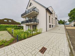 Einziehen oder vermieten? Gehobene 2-Zimmer-Wohnung mit Terrasse und Garten – 23570 Lübeck – Vorschaubild 4