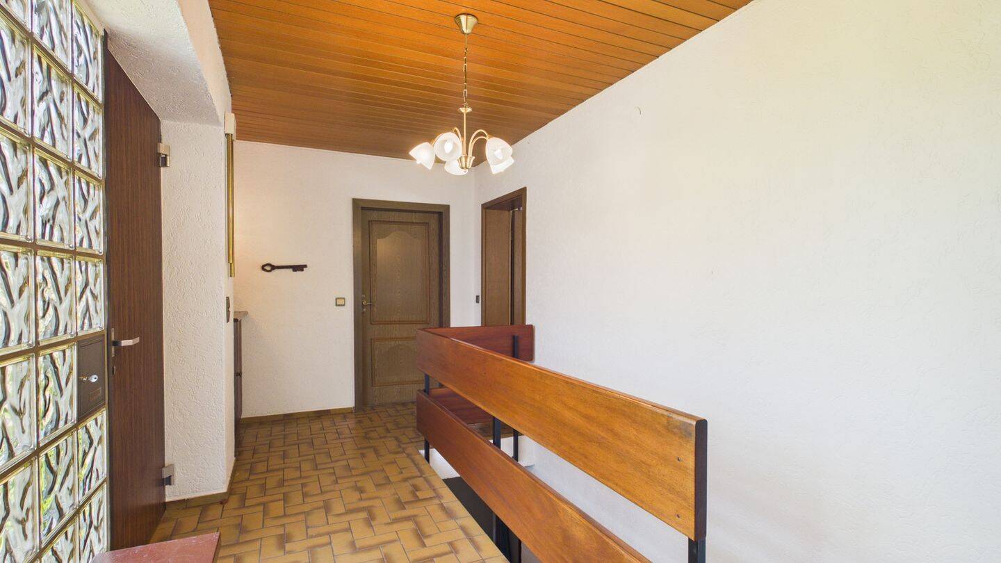 1517 m² Freiheit - freistehender Bungalow mit Pool und großem Garten in Sinzig zu verkaufen – Sinzig – Vorschaubild 6