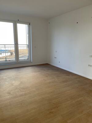 Einbauküche, ruhige 3-Zimmer-Wohnung – 1139 Dresden – Vorschaubild 4