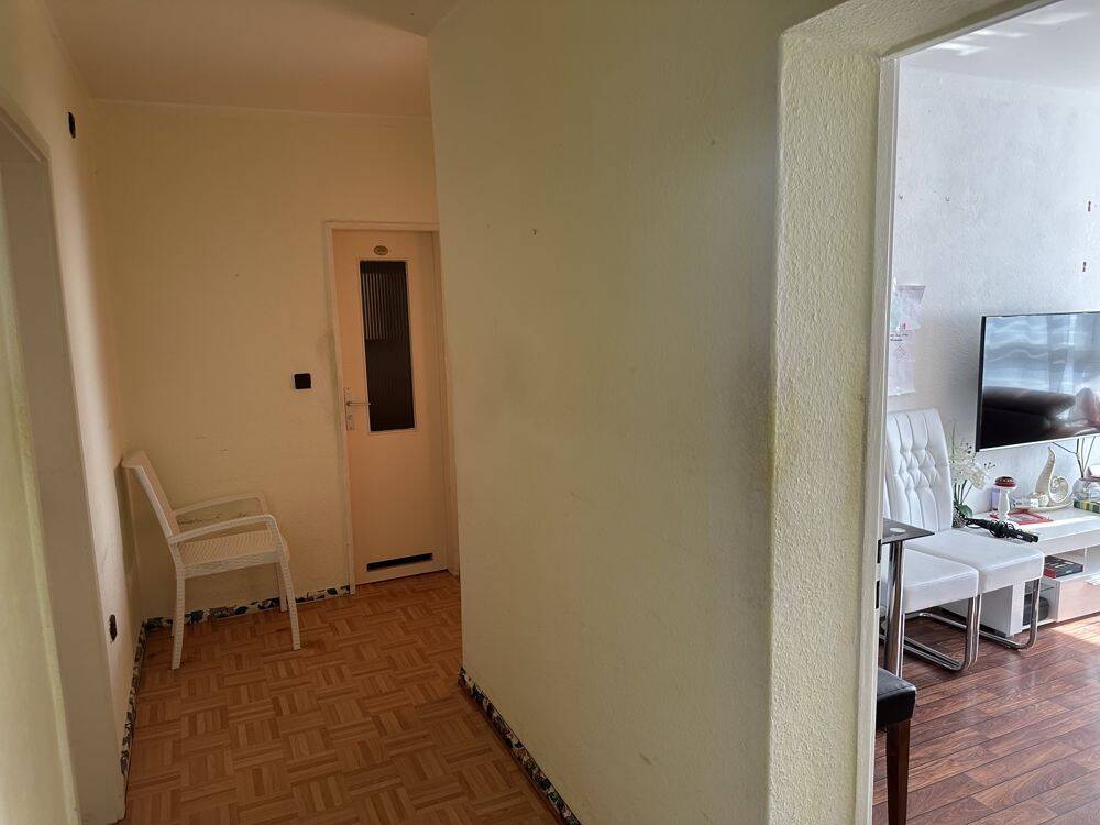 3-Zimmer-Wohnung mit Balkon, Einbauküche, Garage & Aufzug - in zentraler Lage von Kassel – Kassel – Vorschaubild 3
