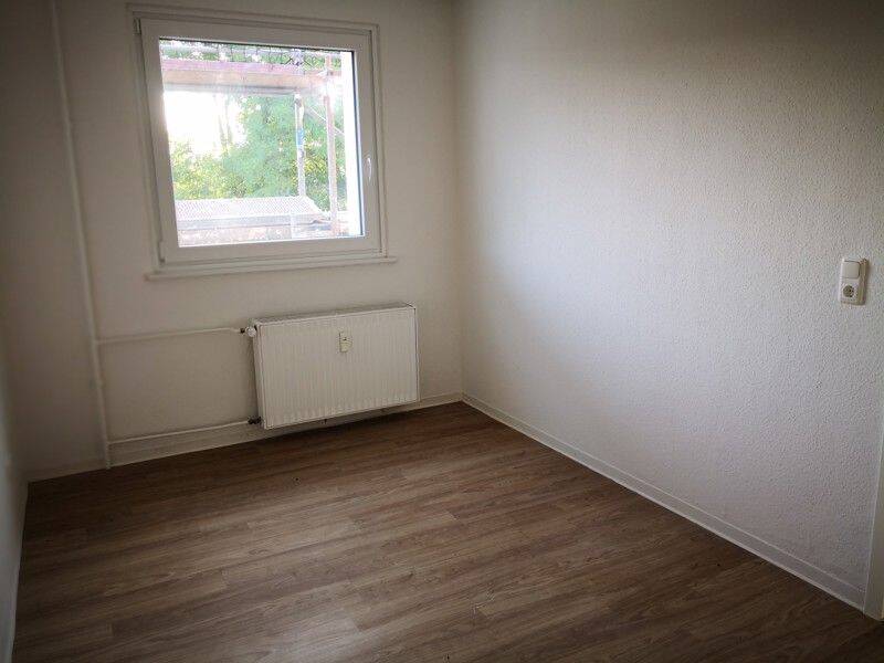 Zum Einzug frisch renovierte und sanierte 3-Zimmer-Wohnung mit Balkon – Duisburg – Vorschaubild 9