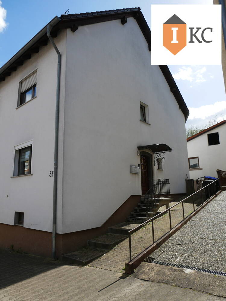 Gepflegtes, kernsaniertes, Mehrfamilienhaus mit 3 Wohnungen - Terrasse - Balkon - Garage - großes Grundstück - Saarbrücken – Saarbrücken – Vorschaubild 3