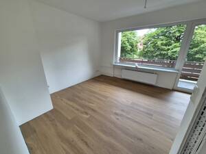 WG geeignet / Saniert in 2026 - 2 Zi mit Loggia in Uni-Nähe & Stellplatz ab 15.11. zu vermieten! – 23562 Lübeck – Vorschaubild 5