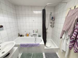 Gepflegte 3-Zimmer-Wohnung mit sonnigem Balkon und Stellplatz in begehrter Lage in Trier-Ruwer. – 54292 Trier – Vorschaubild 4