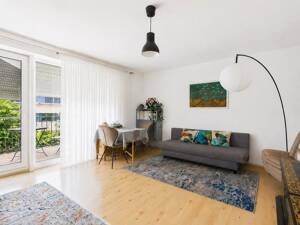 Attraktive 2-Zimmer-Wohnung mit Süd-/Westbalkon & Tiefgaragenstellplatz in Hamburg-Lokstedt – 22453 Hamburg – Vorschaubild 4