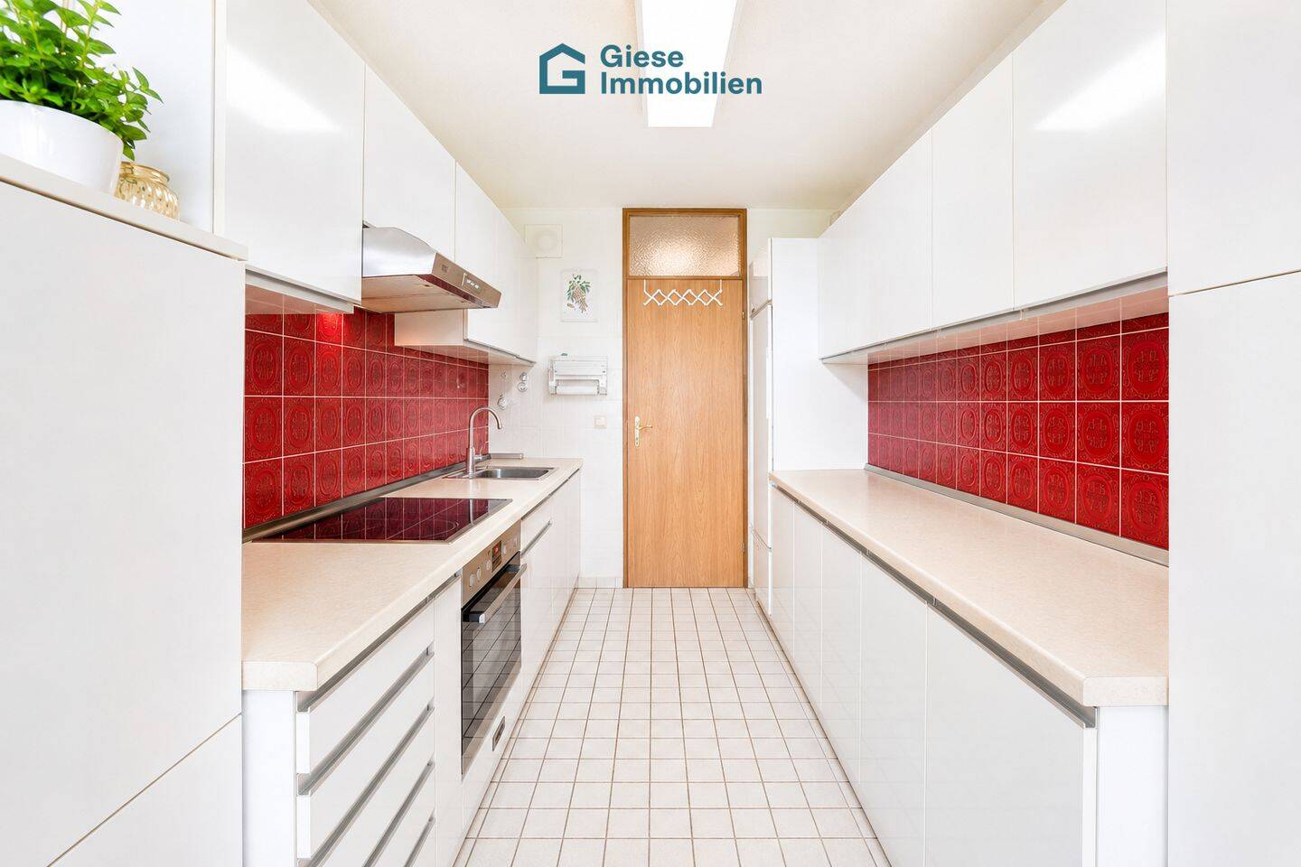 Hoch hinaus: Stilvolle Wohnung mit Fernsicht – Stuttgart – Vorschaubild 7