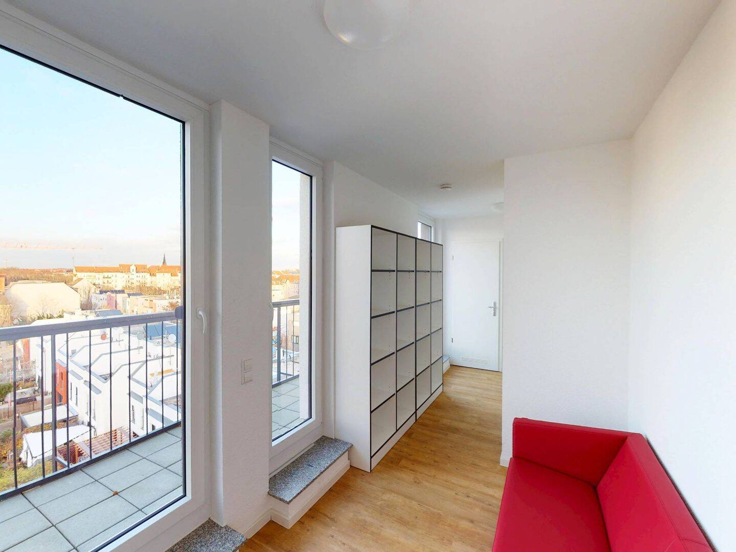 ** Modernes, vollmöbliertes 1-Zimmer-Apartment mit EINBAUKÜCHE, französischen BALKON und gemeinschaftlicher DACHTERRASSE ** – Leipzig – Vorschaubild 5