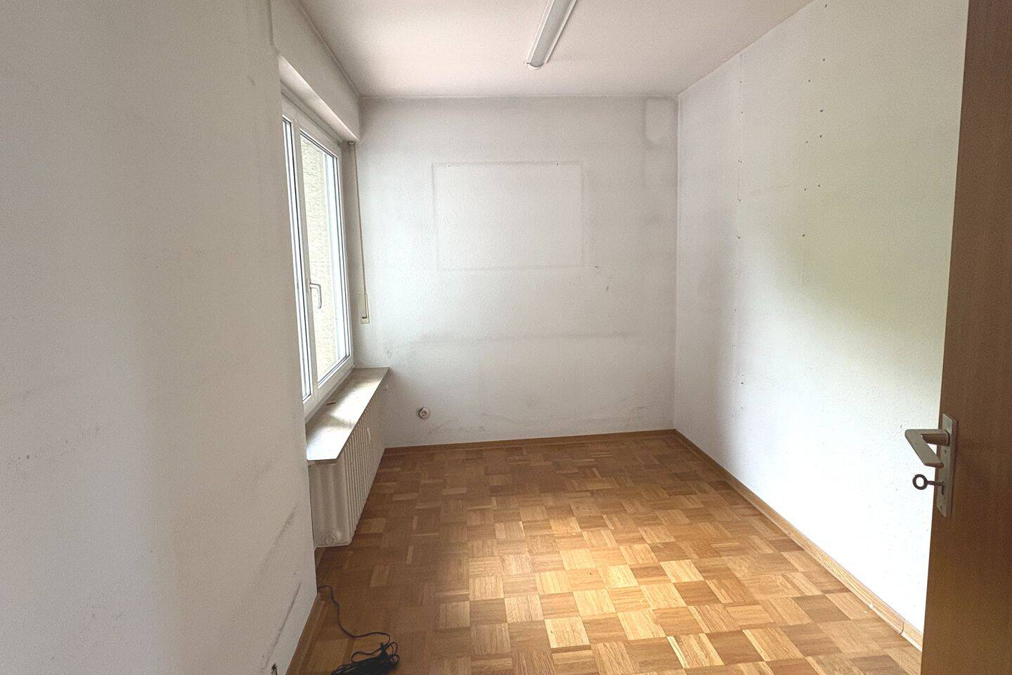 Schöne 4-Zimmer-Dachgeschosswohnung mit zwei Balkonen – Stuttgart – Vorschaubild 6
