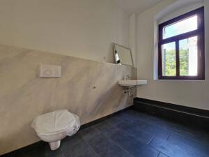 BEZUGSFREIE - 1-Zimmer-Eigentumswohnung mit Einbauküche in ruhiger Lage der Neustadt zu verkaufen! – Schönfelder Straße 21, 1099 Dresden – Vorschaubild 3