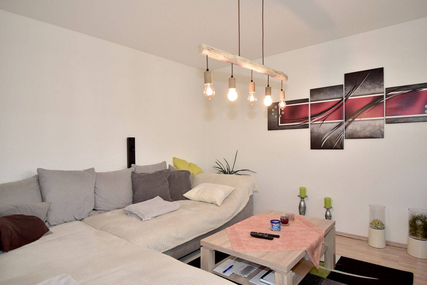 Das linke Haus von einem Doppel·haus in Mackenrodt ist zu verkaufen. - TEXT IN LEICHTER SPRACHE – Mackenrodt – Vorschaubild 9