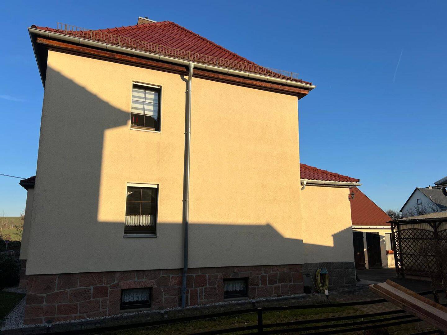Gepflegtes Einfamilienhaus (Doppelhaushälfte) – Rochlitz – Vorschaubild 3