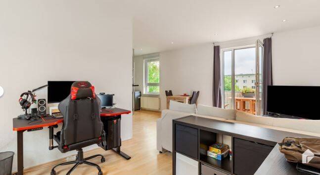 Charmante 2-Zimmer-Wohnung mit Balkon in der Magdeburger Altstadt (Neustadt). – Magdeburg – Vorschaubild 7