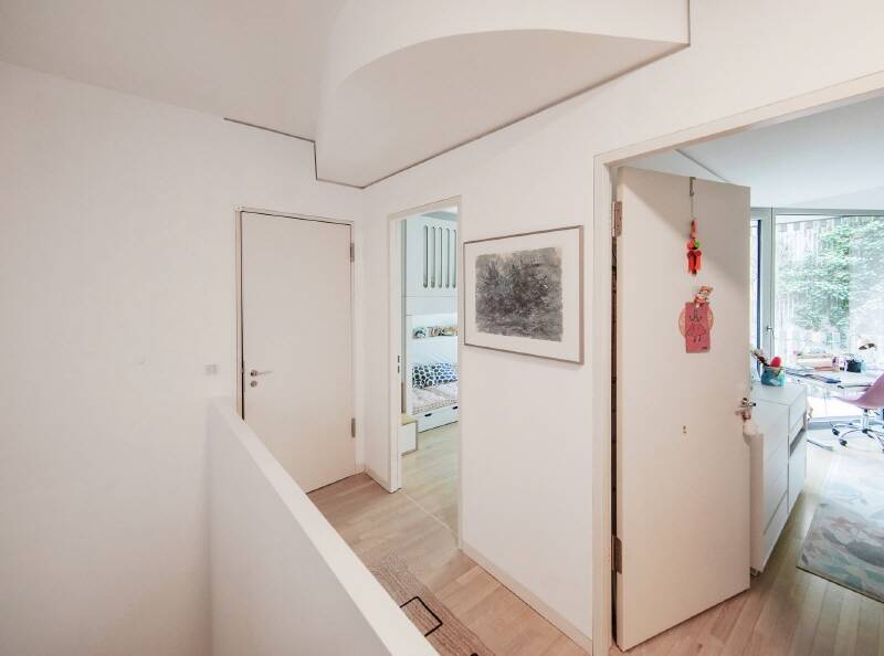 In Mitte - Maisonette mit Garten! 5,5 Zimmer mit Kamin EBK Aufzug u TG – Berlin – Vorschaubild 7