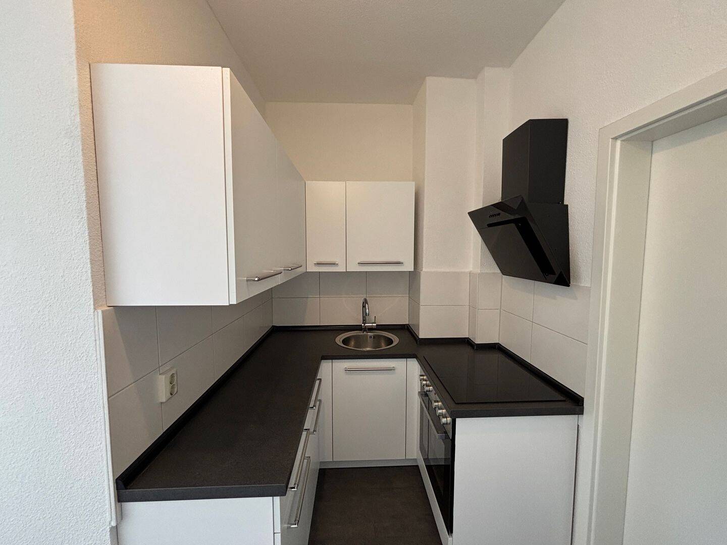Top saniert* 2-Zimmer-Wohnung mit Balkon im Kaßberg + EBK – Chemnitz – Vorschaubild 9