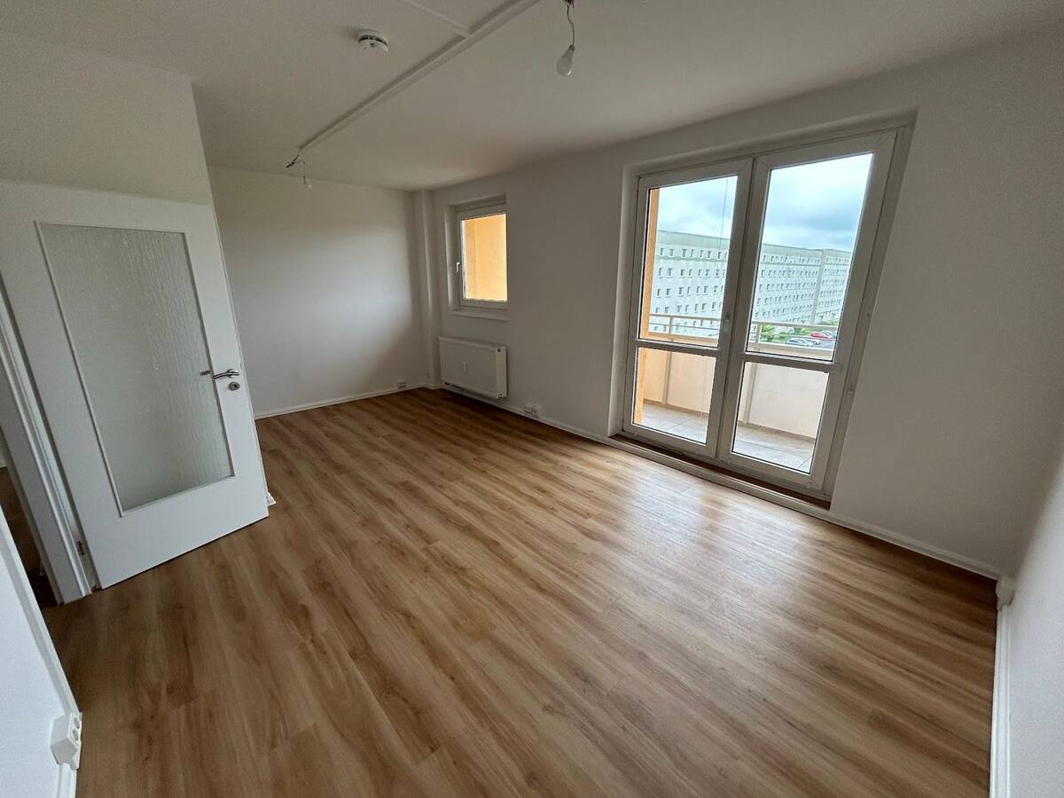 Moderne 3-Zimmer-Wohnung mit großem Balkon in ruhiger Lage! – 39116 Magdeburg – Bild 1 von 9