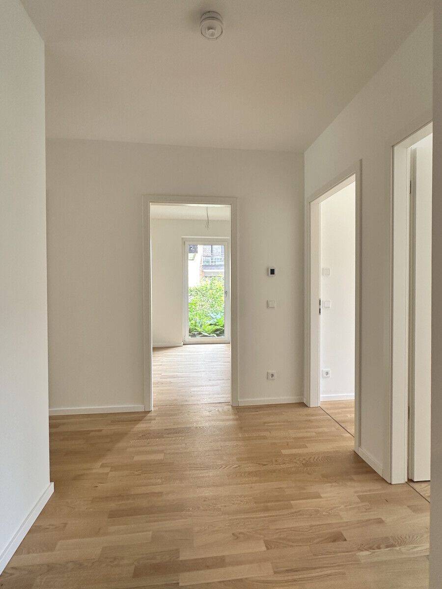 Bezugsfertige Neubauwohnung mit großer Terrasse in ruhiger Innenhoflage – Lübeck – Vorschaubild 7