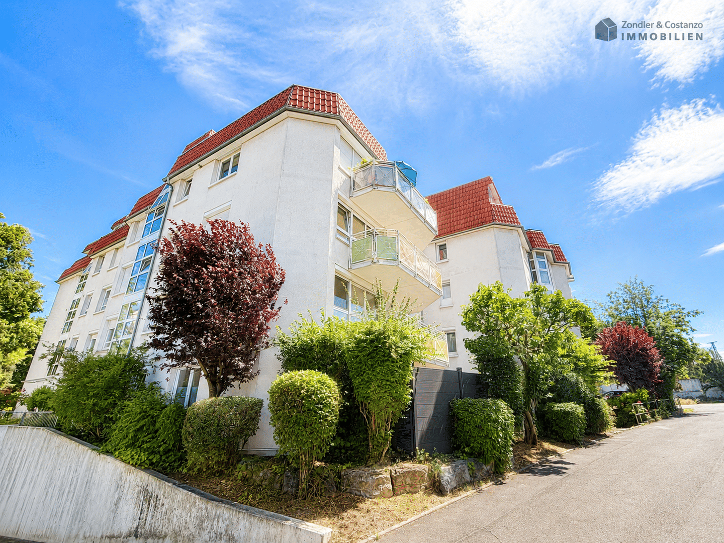 * STUTTGART-MÜNSTER: Schöne, helle 2,5-Zi.-Whg. mit Balkon * TG-Stpl. * BJ 1992 * gute Wohnlage *