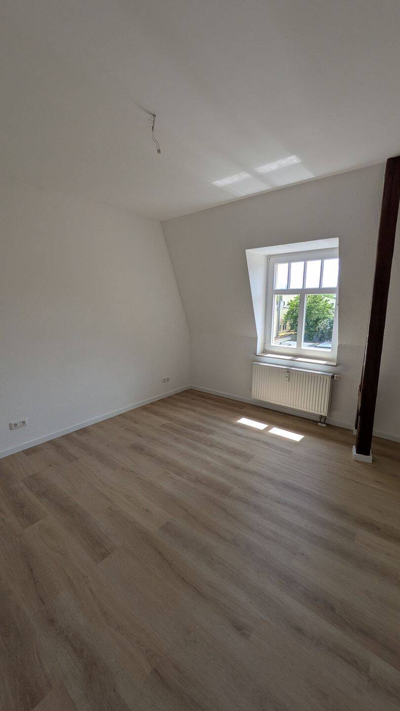 Helle gemütliche Wohnung mit Blick in die begrünte Umgebung – Dresden – Vorschaubild 4