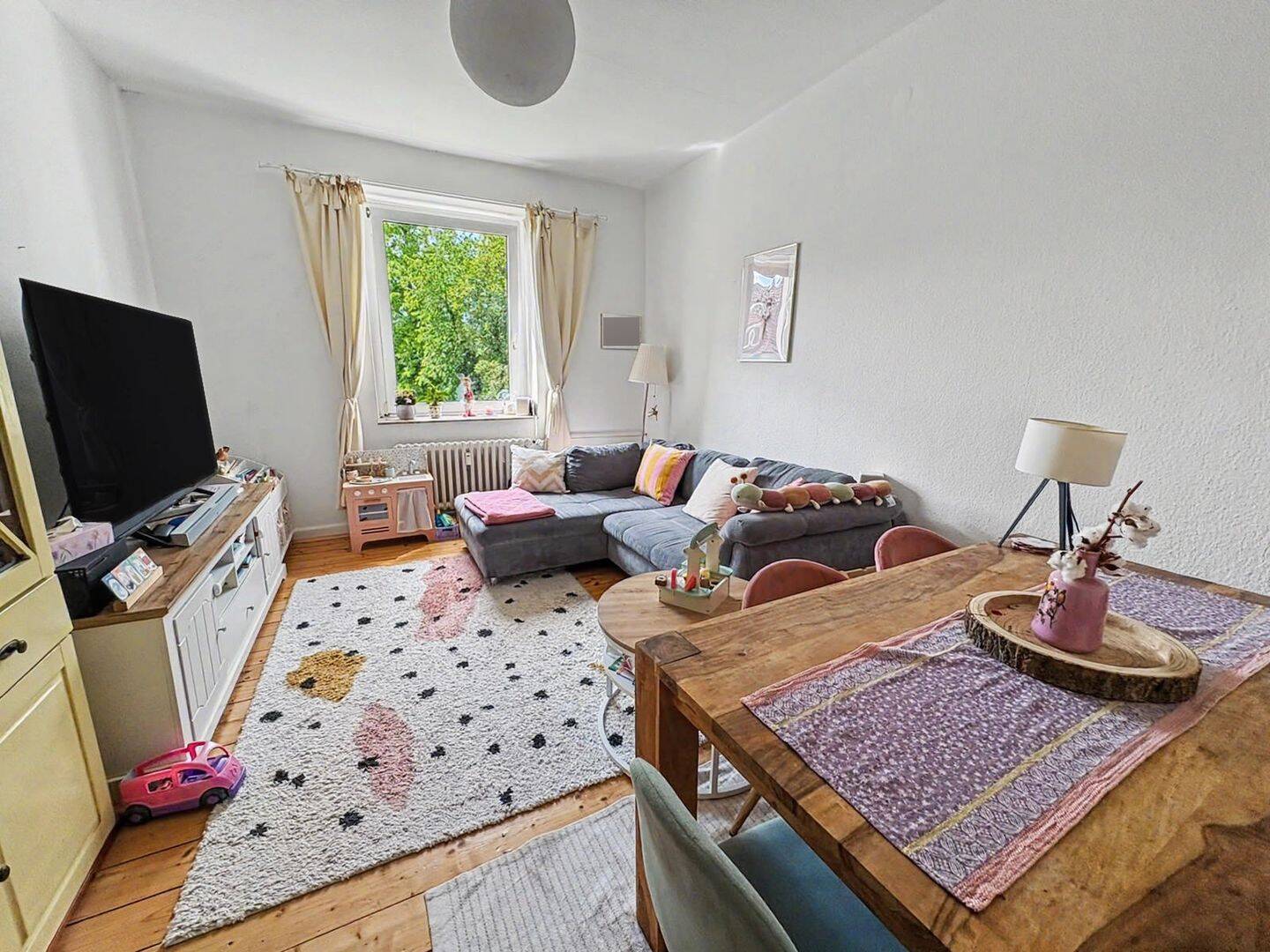 2,5-Zimmer-Altbauwohnung mit Balkon in Bochum