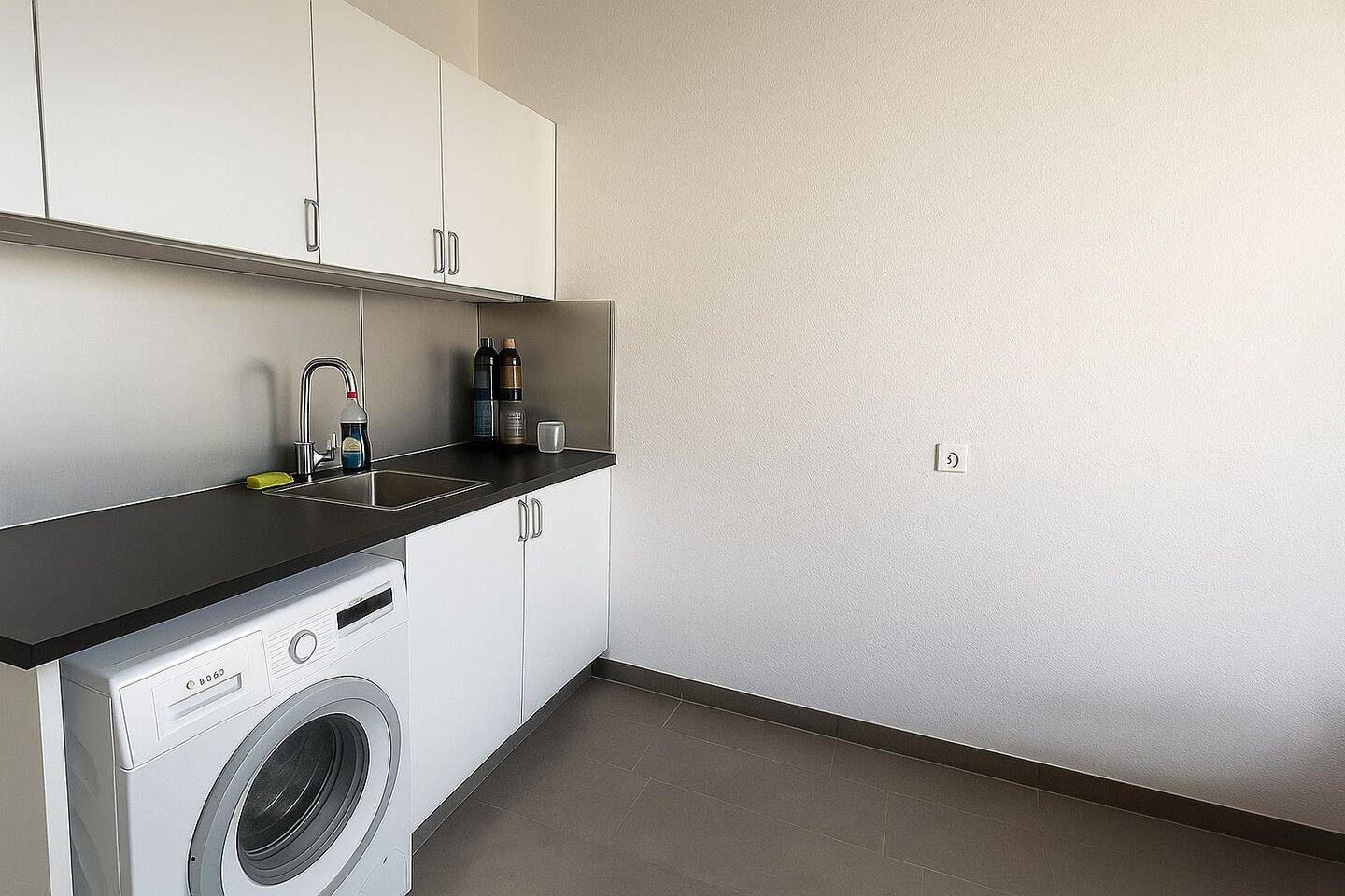 Gohlis-Süd: Modernes Single-Apartment mit Einbauküche - saniert 2020 – Leipzig – Vorschaubild 4