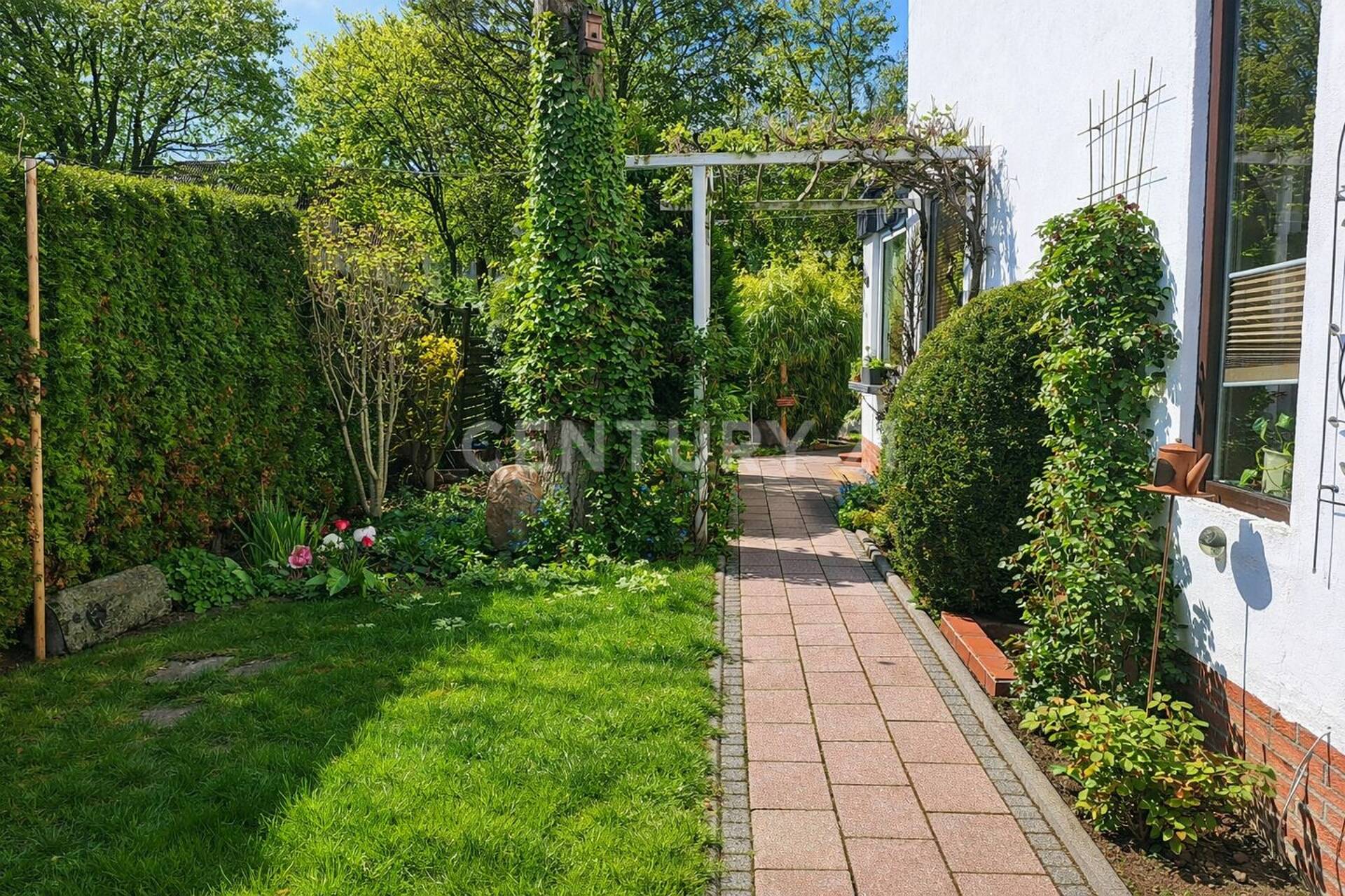 Haus in 39120 Magdeburg mit 199,63 m² kaufen