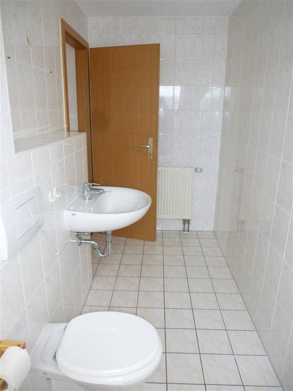 EINZIMMER-APARTMENT IN ZENTRUMSNAHER LAGE... – Chemnitz – Vorschaubild 8