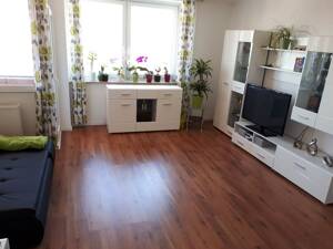 Möblierte 1-Zimmer-Wohnung mit Balkon – 22119 Hamburg – Vorschaubild 2