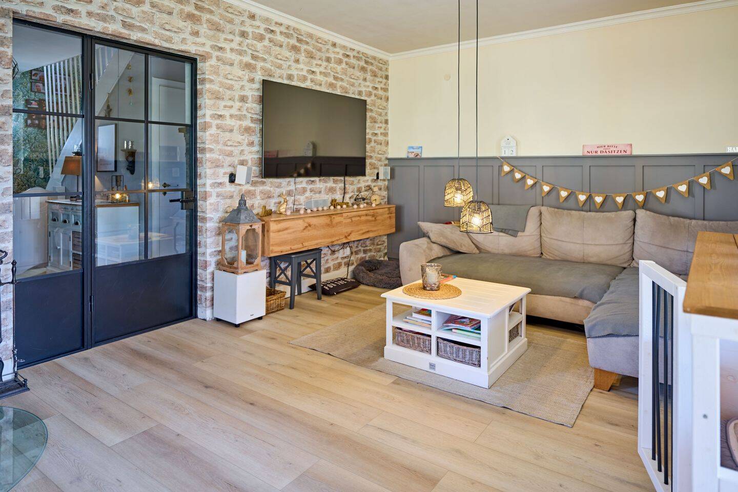 Modernisiertes Einfamilienhaus mit PV-Anlage auf großzügigem Grundstück in Großhansdorf, sofort bezugsfertig – Großhansdorf – Vorschaubild 4