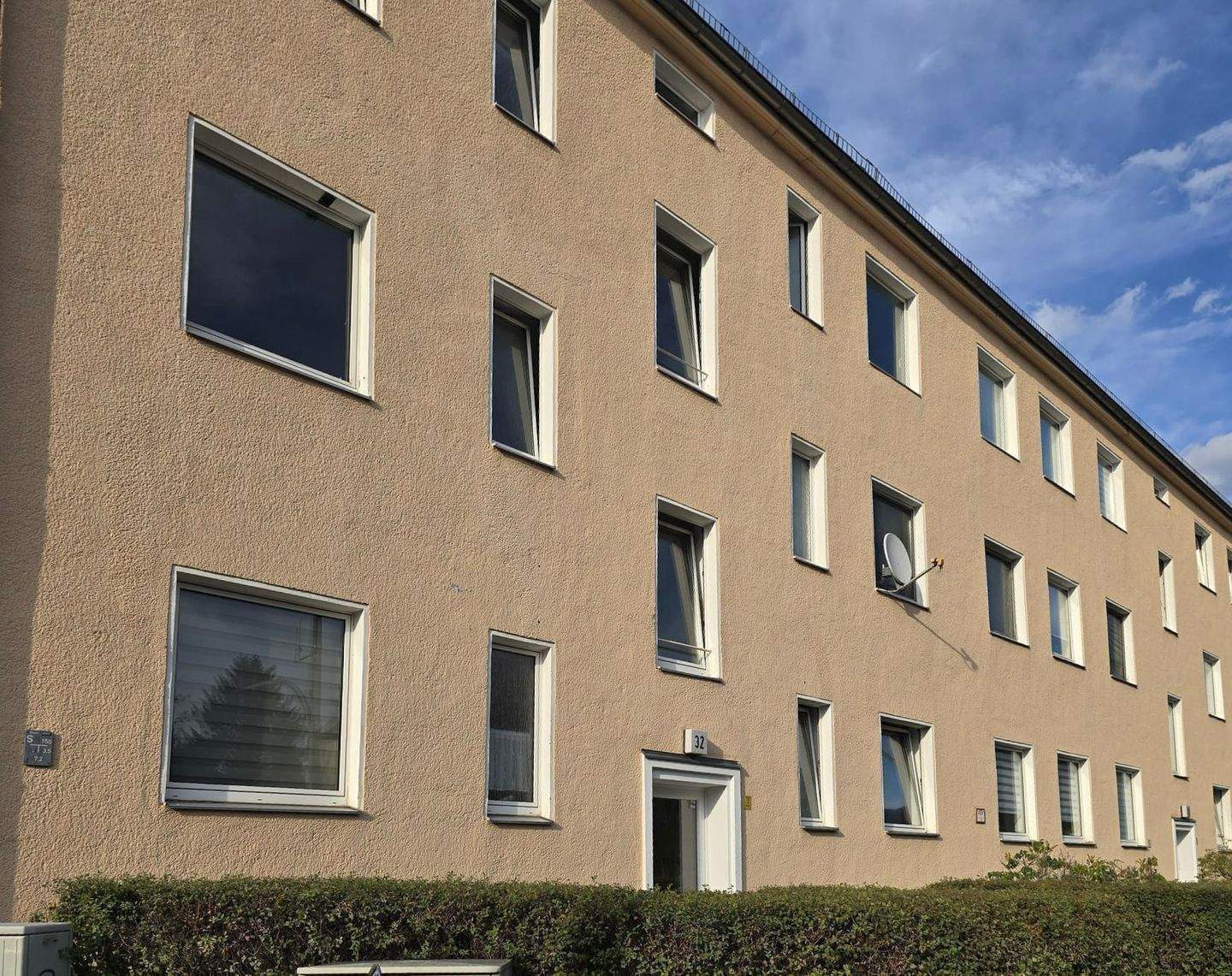 Helle 2-Zi-Whg in Berlin-Reinickendorf – vermietet, mit Perspektive für Selbstnutzer – Berlin – Bild 1 von 3