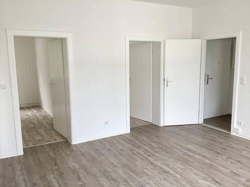 WG-geeignete 3-Zimmer-Wohnung im Herzen Cracau`s – Magdeburg – Vorschaubild 3