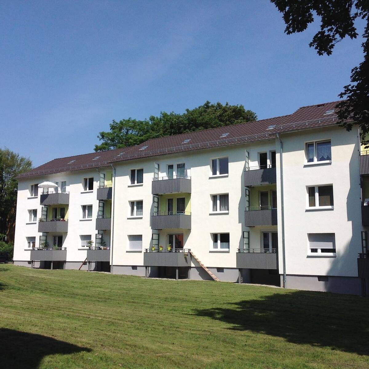 Praktisch geschnittene 3-Zimmer-Wohnung mit Balkon und Keller in Kassel - Niederzwehren – 34134 Kassel – Bild 1 von 4