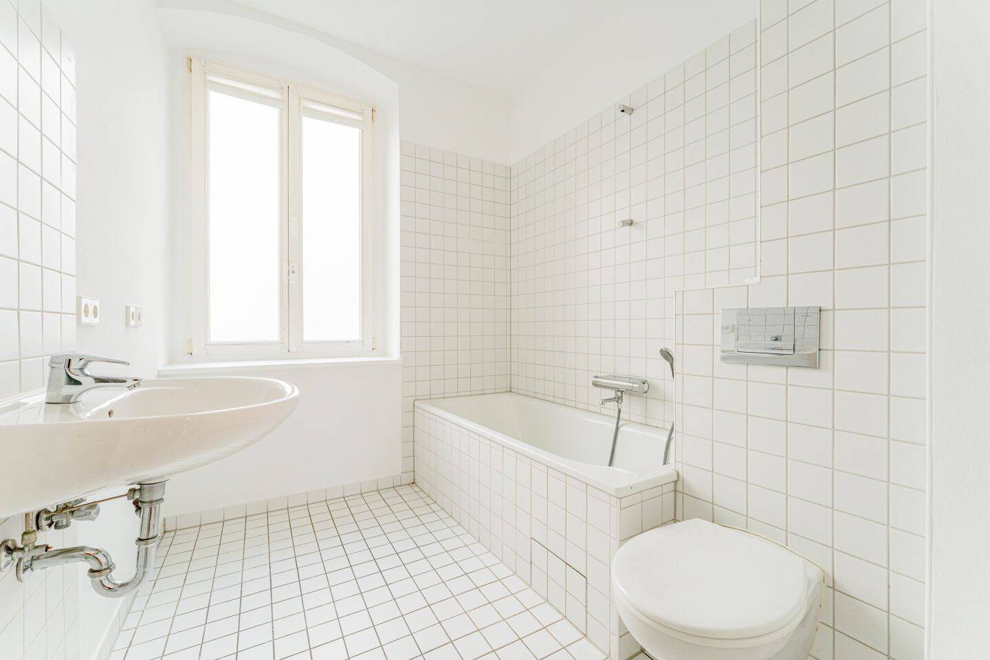 Charmante, bezugsfreie 1,5-Zimmer-Wohnung mit Balkon in bester Lage von Berlin-Mitte! Denkmalschutz – Berlin – Vorschaubild 7