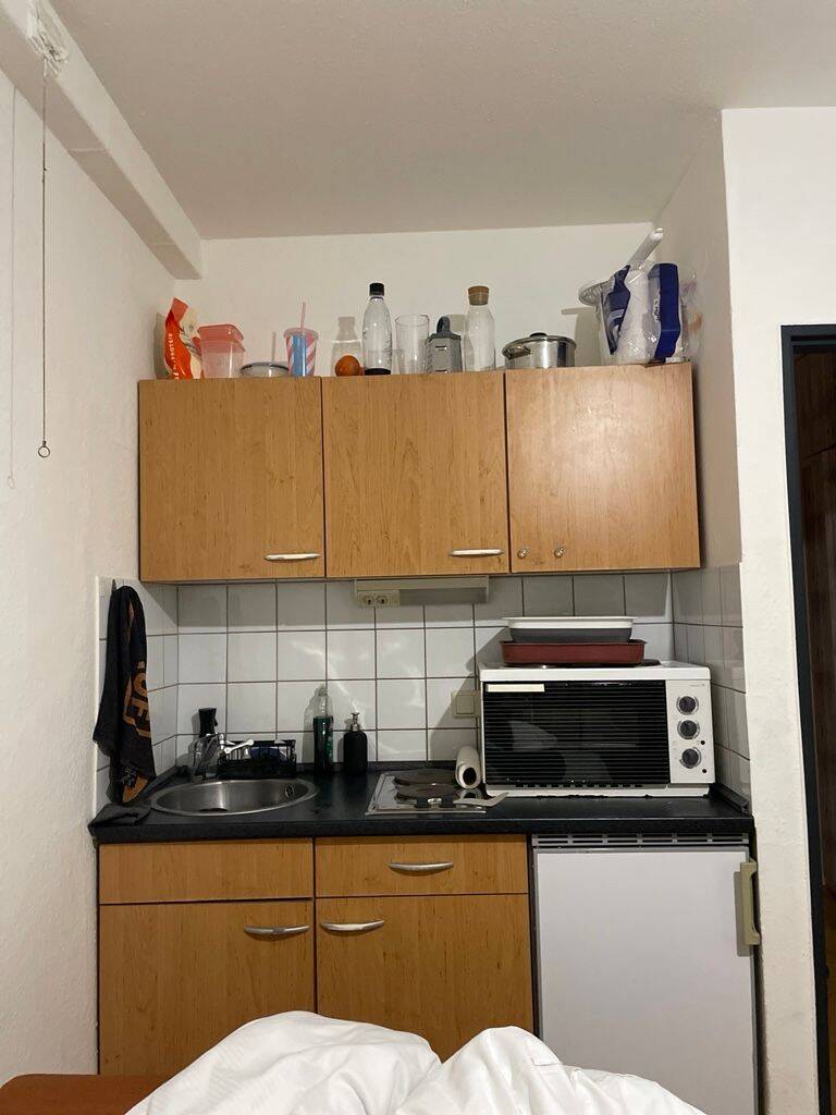 Nachmieter zum1.6 gesucht