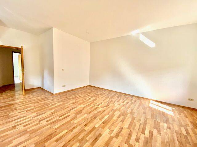 Außergewöhnliche 2,5 Zimmer-Dachgeschoß Maisonette-Wohnung in Löbtau für junge Mieter – Dresden – Vorschaubild 2