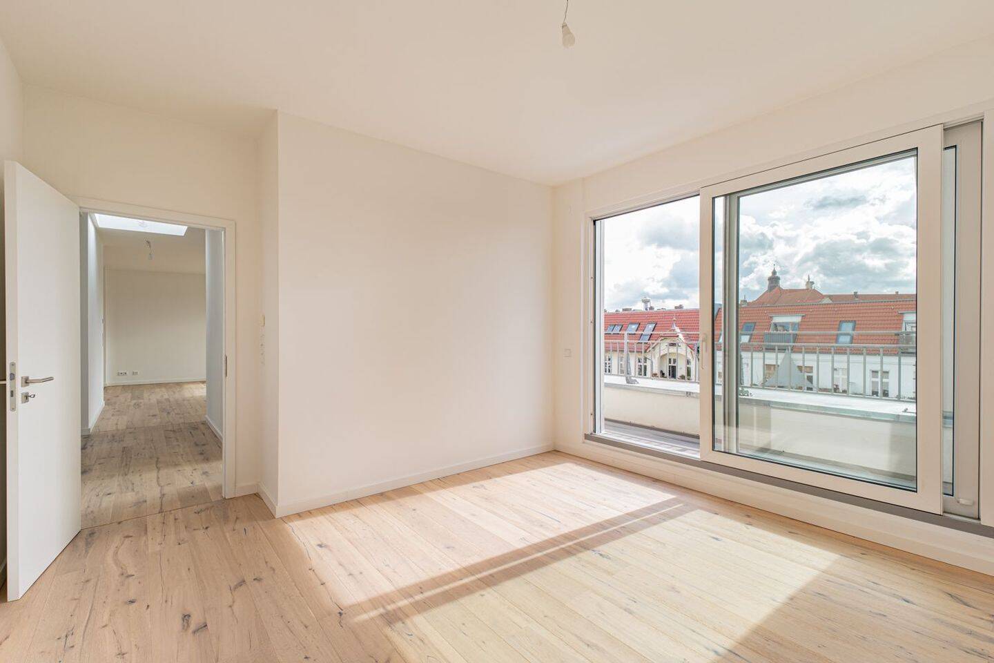 Helle 3-Zi-Dachgeschosswohnung am Bürgerpark – Berlin – Vorschaubild 2