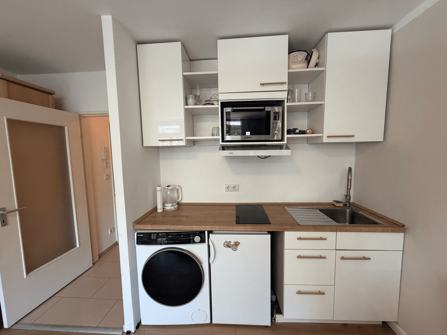 MODERNES CITY-STUDIO IN CHARLOTTENBURG - RUHIGE HOFLAGE, WEST-BALKON & SICHERE TIEFGARAGE (OPT.)! – Berlin – Vorschaubild 8