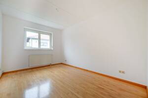 Zuhause im Grünen - Gepflegte 3,5-Zimmer-Wohnung mit Terrasse und Einbauküche – 15366 Neuenhagen bei Berlin – Vorschaubild 3