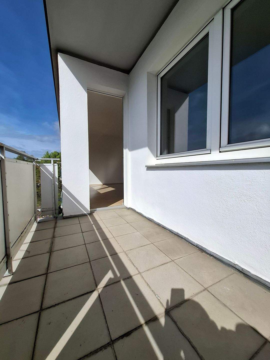 ** Ausschließlich für den 1-2 Personenhaushalt ab 45 Jahre! Helle 3 Zimmerwohnung mit Balkon in fußläufiger Entfernung zur Bonner Innenstadt** – Bonn – Vorschaubild 3