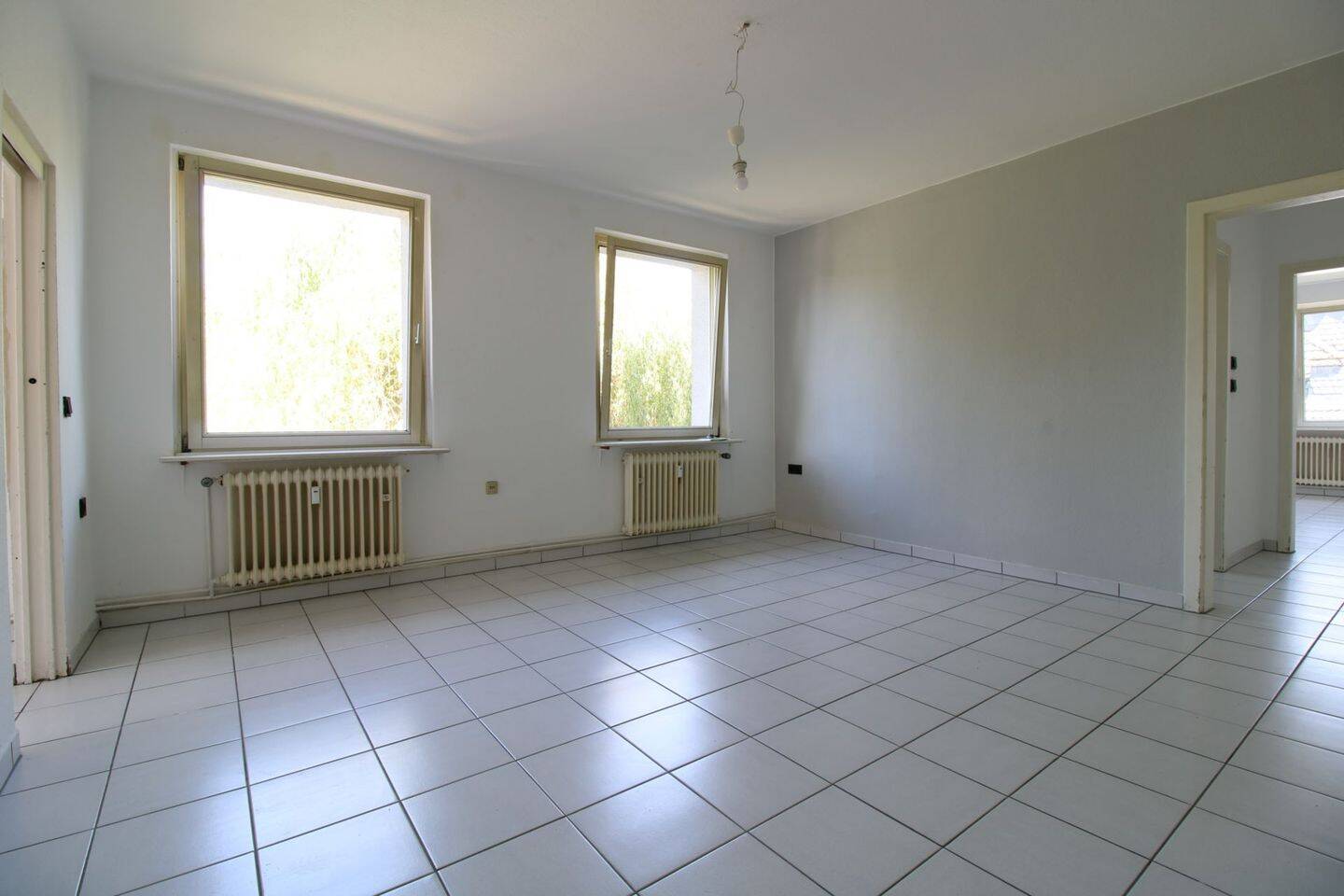 Charmante 2-Zimmer-Wohnung mit guter Raumaufteilung - ideal für Kapitalanleger und Selbstnutzer – Dortmund – Vorschaubild 2