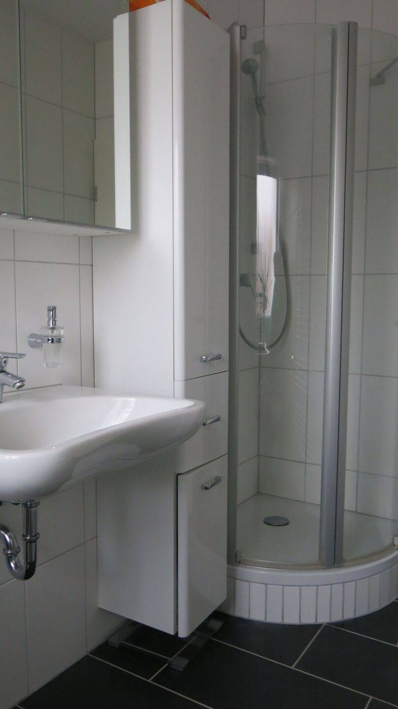 Helle, hochwertig möblierte 1-Zimmer-Wohnung mit Balkon in Bestlage der Mannheimer L-Quadrate – Mannheim – Vorschaubild 7