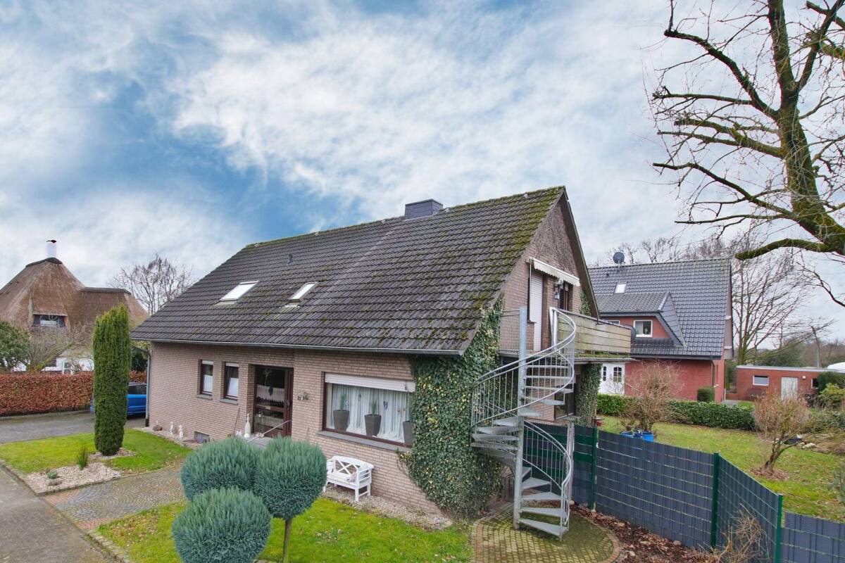 Zweifamilienhaus als Kapitalanlage mit langfrisitiger Rückmietung – 48493 Wettringen – Bild 1 von 9