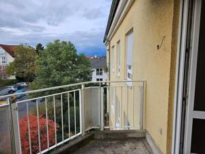 Bereits vermietet: Kleine 2 Zimmer-Wohnung. Kochnische. Balkon. Tiefgaragen-Stellplatz – 1328 Dresden – Vorschaubild 4